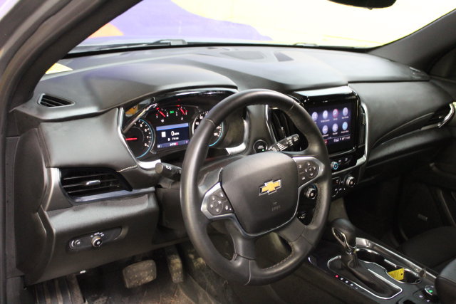 Used 2024 Chevrolet Traverse Limited LT AWD/4WD image 14