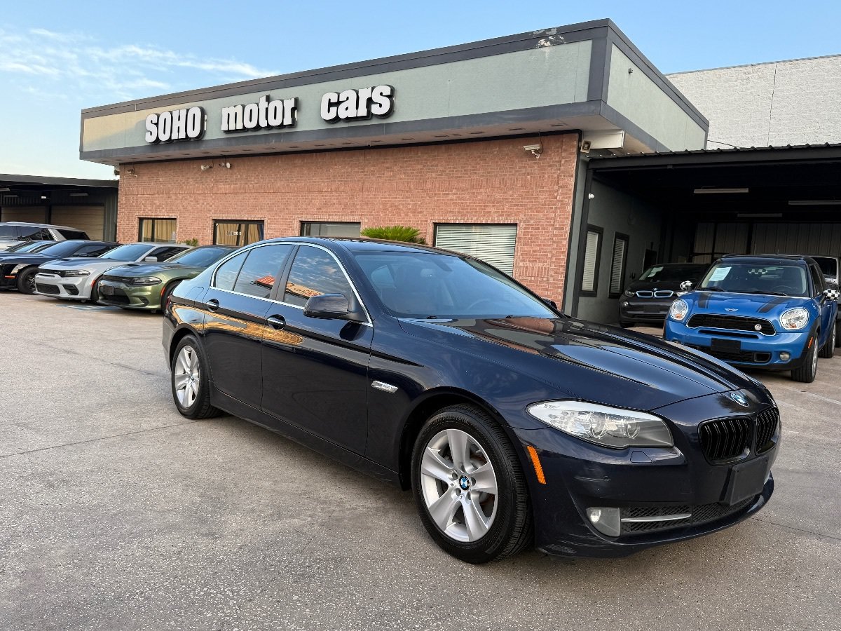 Used 2013 BMW 528i xDrive Sedan AWD/4WD image 4