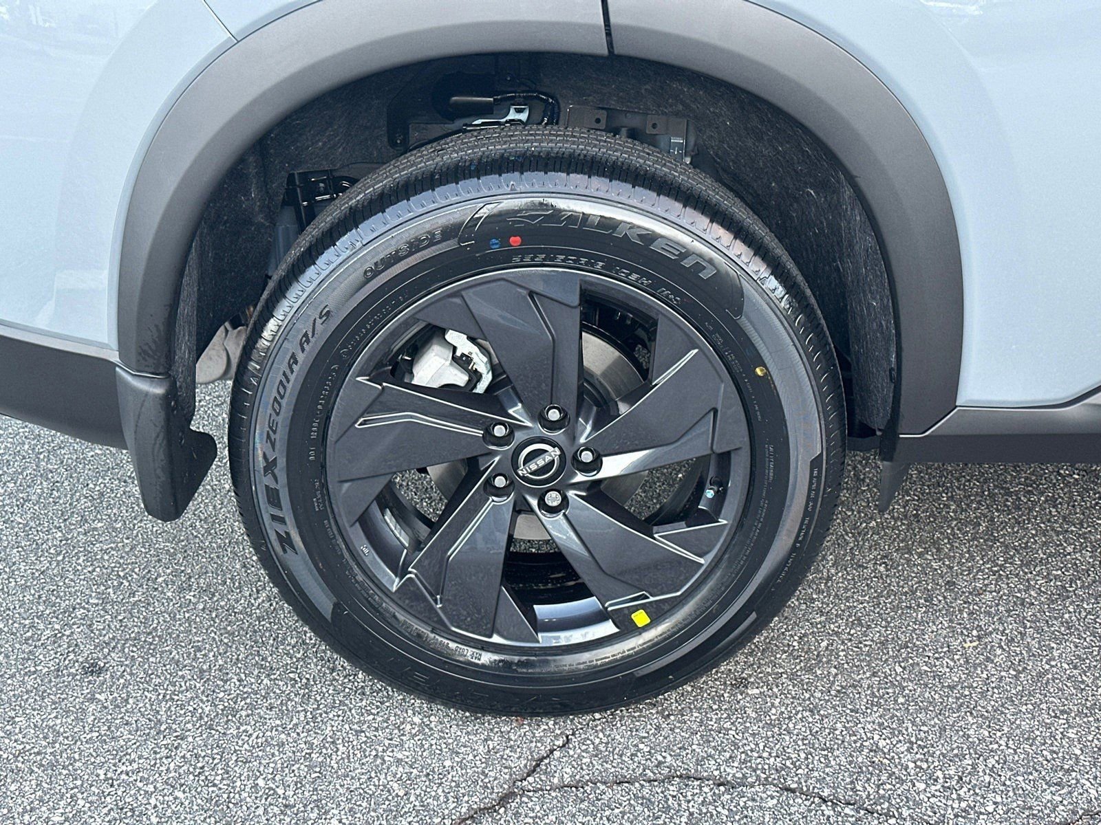 New 2026 Nissan Rogue SV image 17