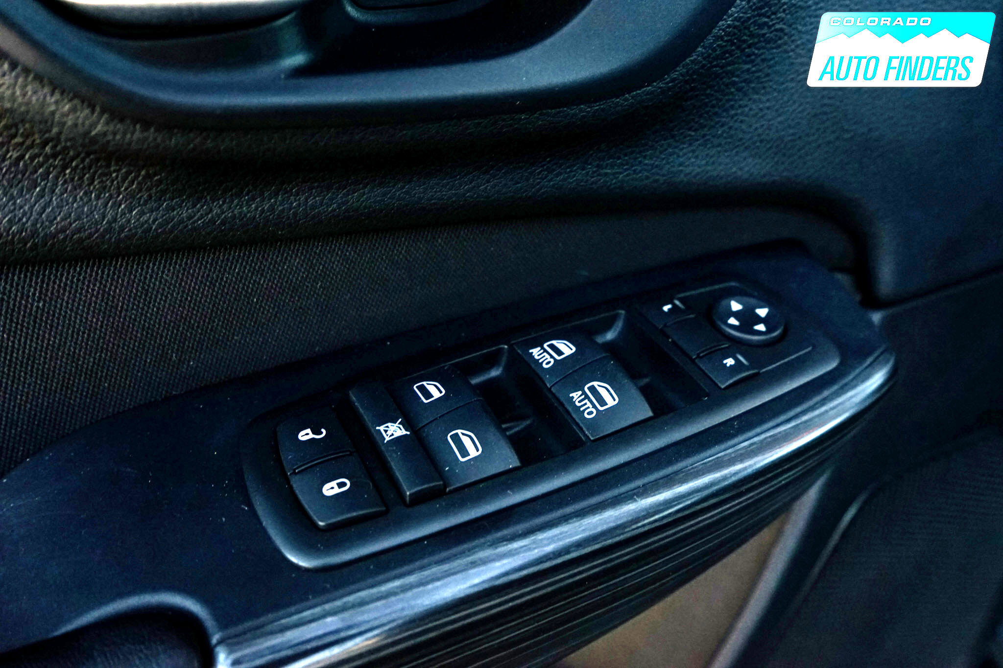 Used 2016 Jeep Cherokee Latitude w/ Cold Weather Group image 11