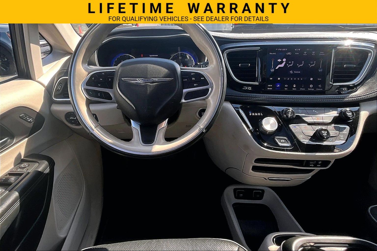 Used 2020 Chrysler Pacifica Limited FWD image 5