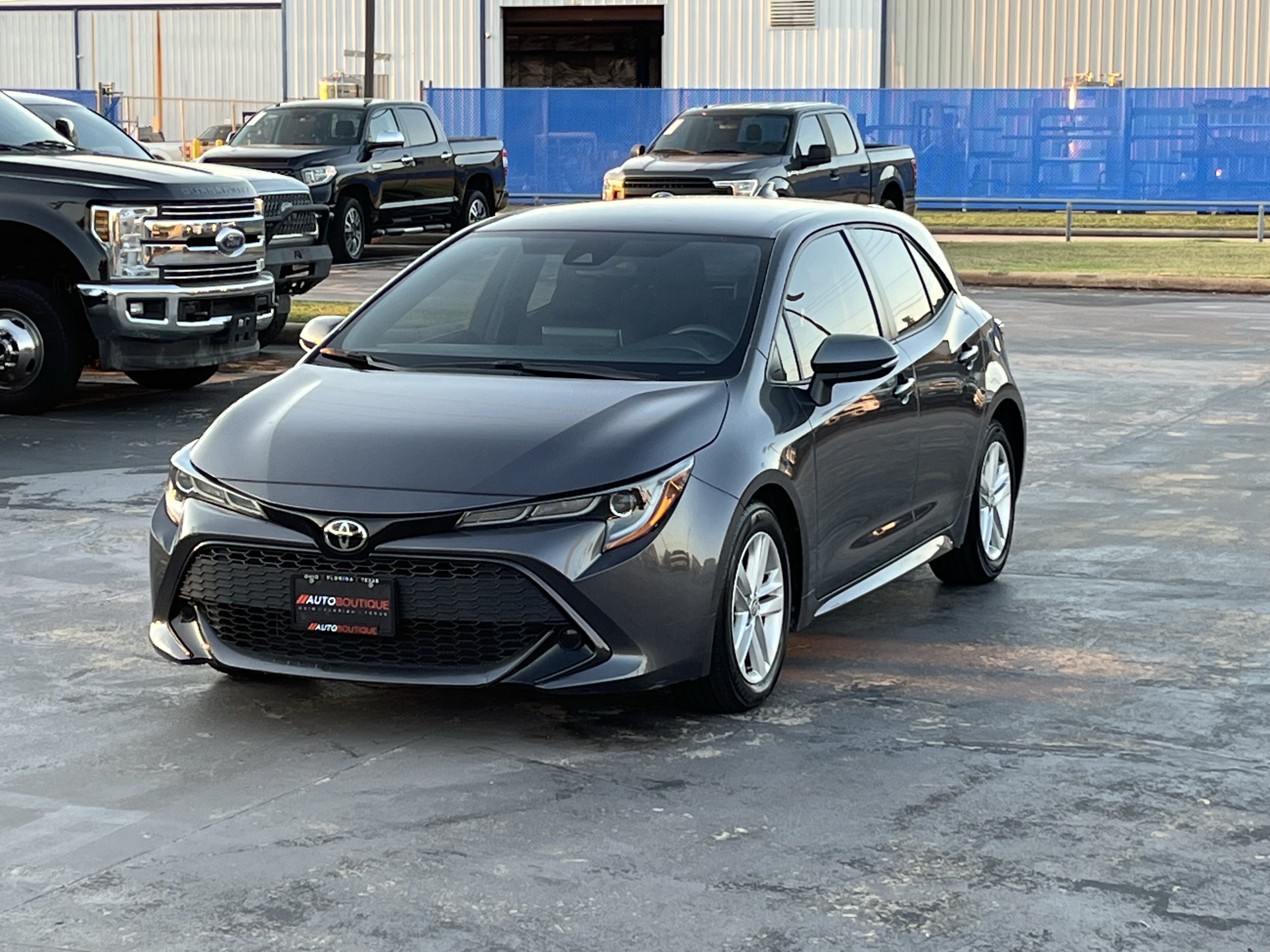 Used 2022 Toyota Corolla SE FWD image 3