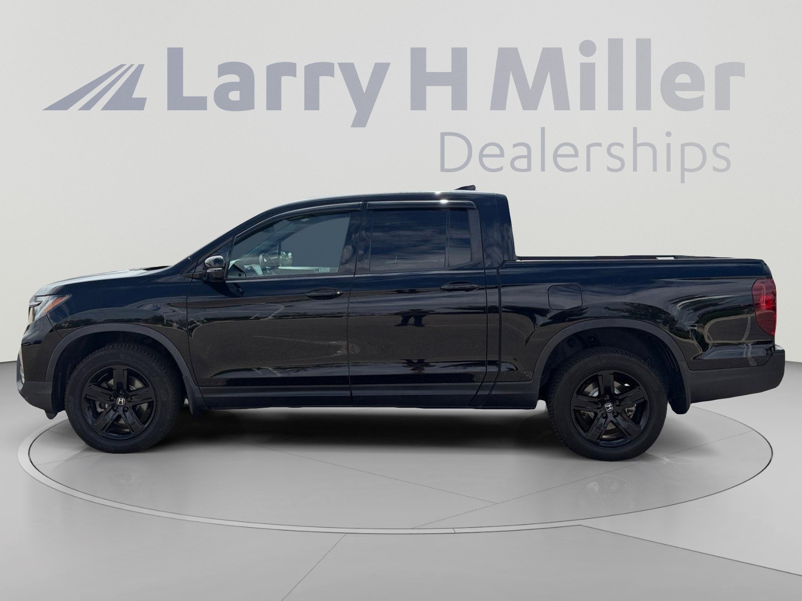 Used 2021 Honda Ridgeline Black Edition image 3
