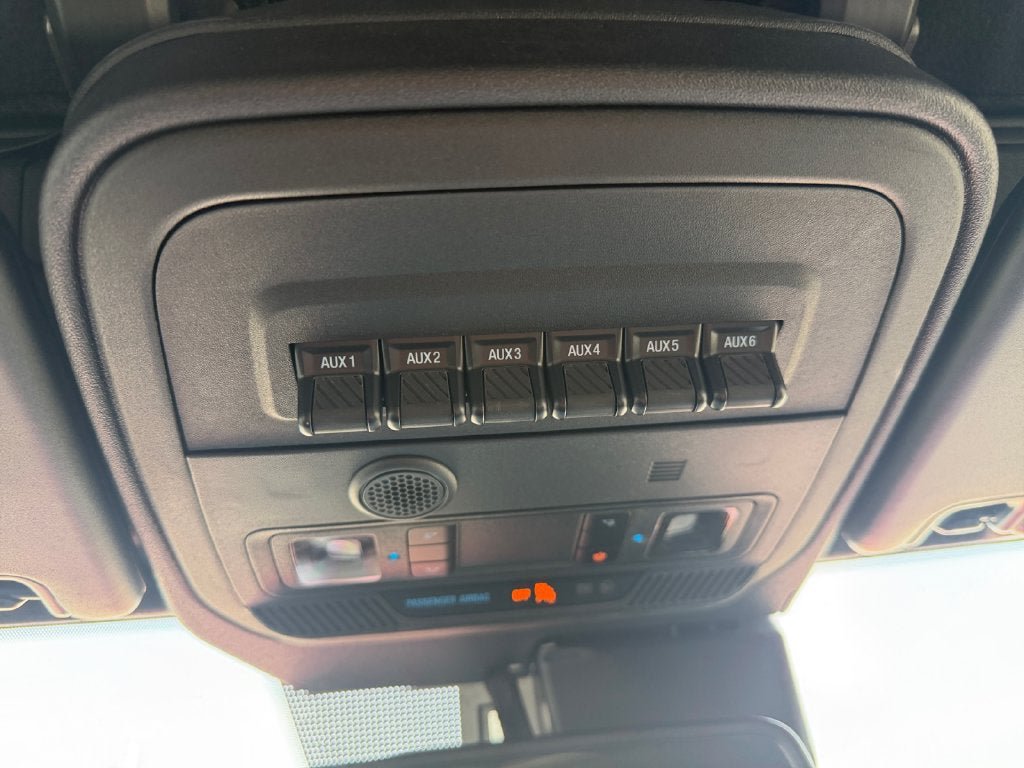 Used 2023 Ford Bronco Badlands AWD/4WD image 32