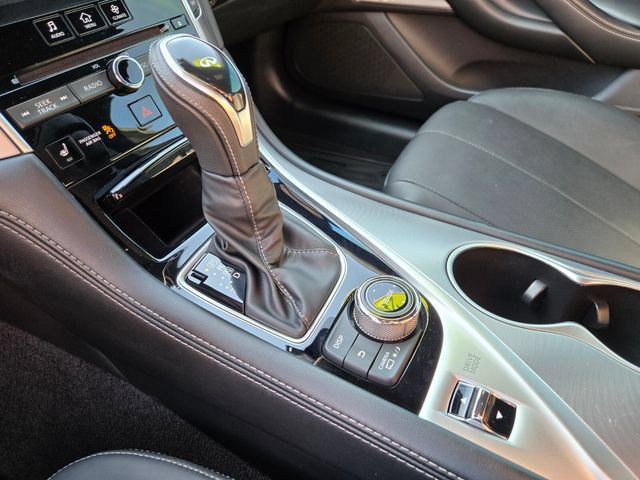 Used 2022 INFINITI Q60 3.0t Luxe w/ Cargo Package RWD image 24