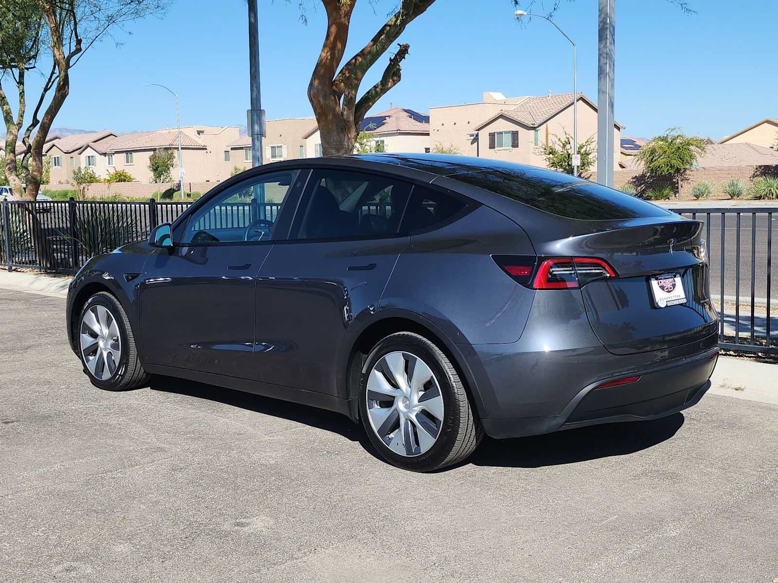 Used 2023 Tesla Model Y Long Range AWD/4WD image 6