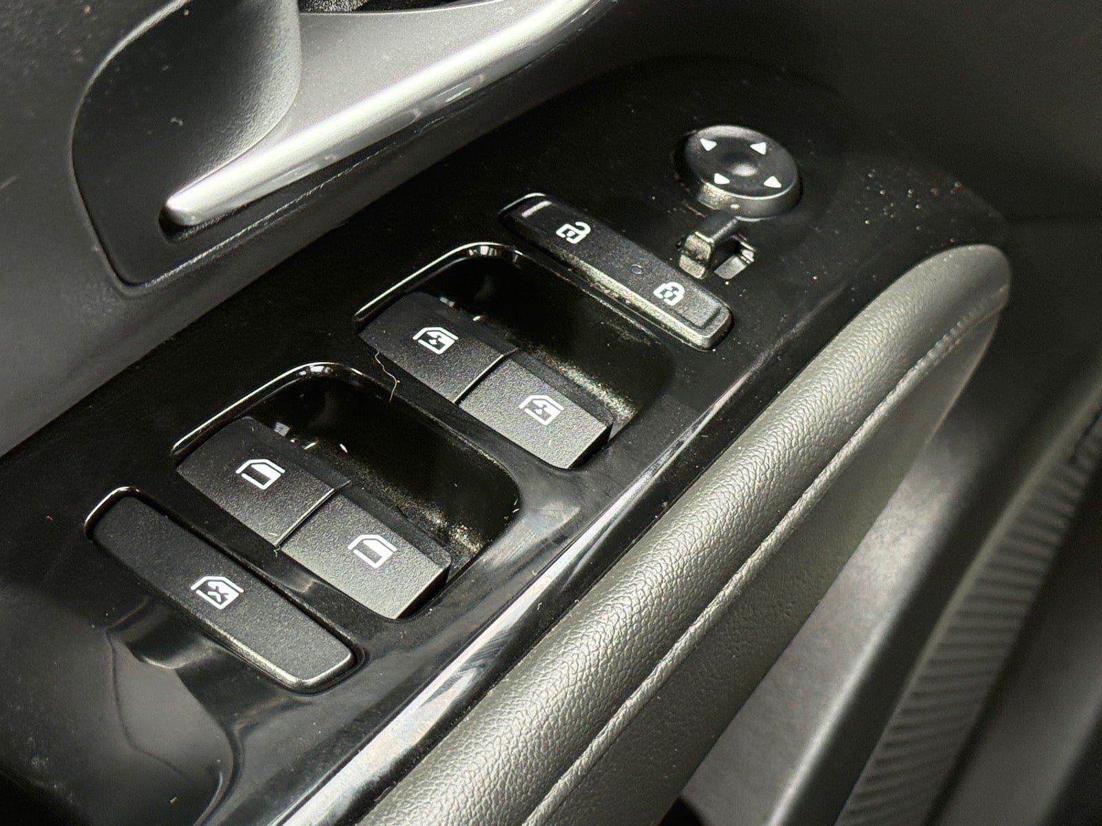 Used 2024 Hyundai Santa Cruz Limited AWD/4WD image 17