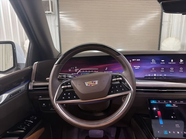 Certified 2026 Cadillac Escalade Luxury w/ LPO, Floor Liner Package image 43