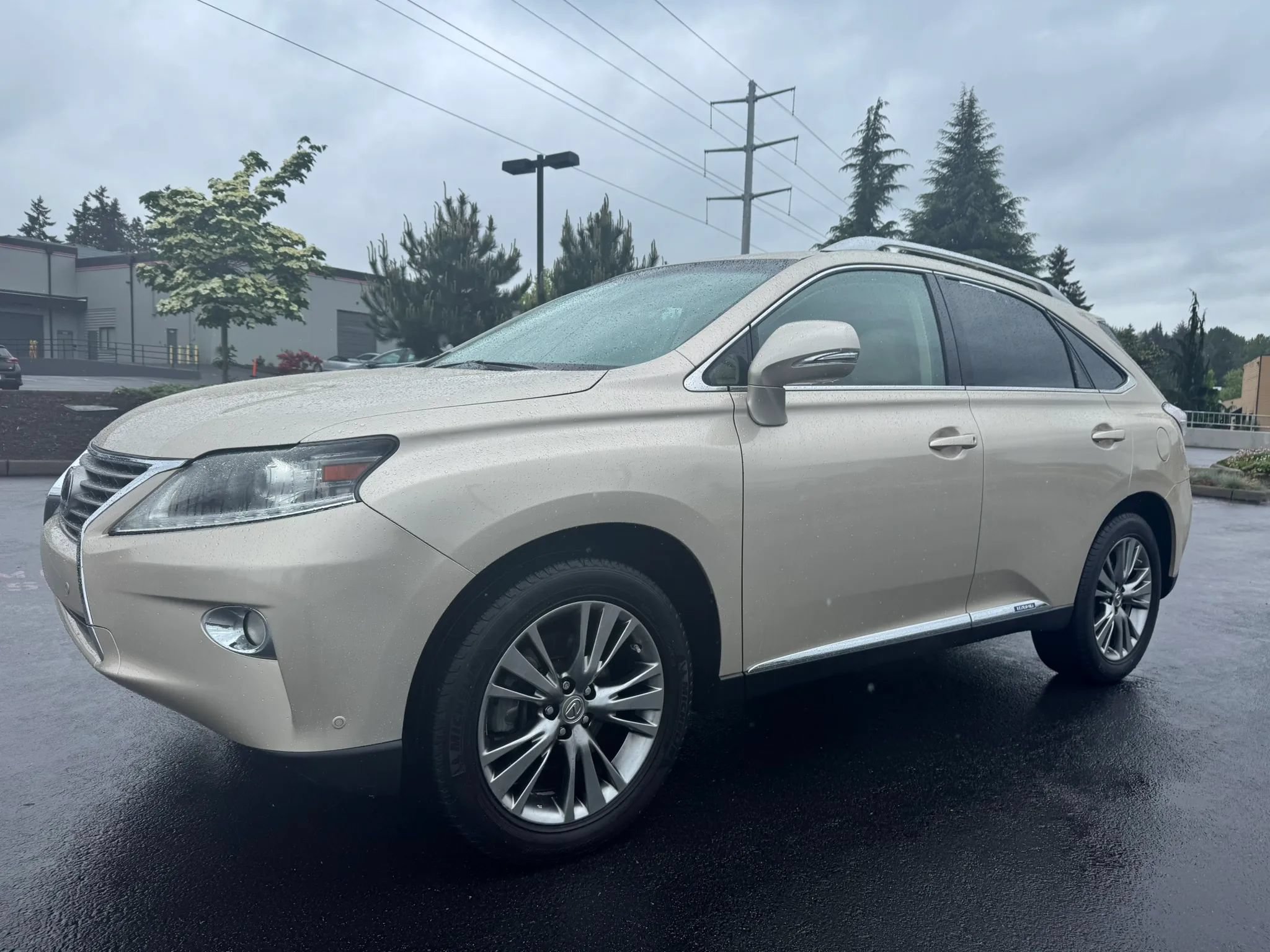Used 2013 Lexus RX 450h AWD w/ Navigation Pkg image 5