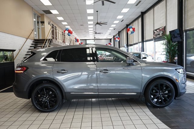 Used 2022 Lincoln Nautilus Reserve w/ Monochromatic Package image 18