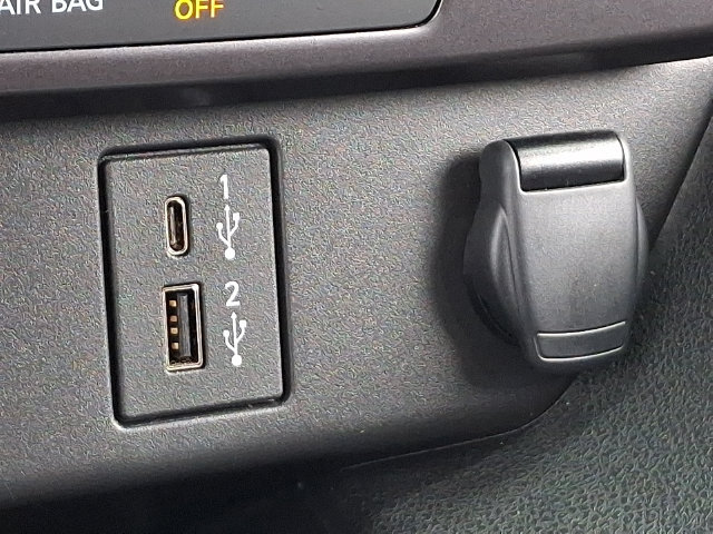 Used 2025 Nissan Leaf S FWD image 14