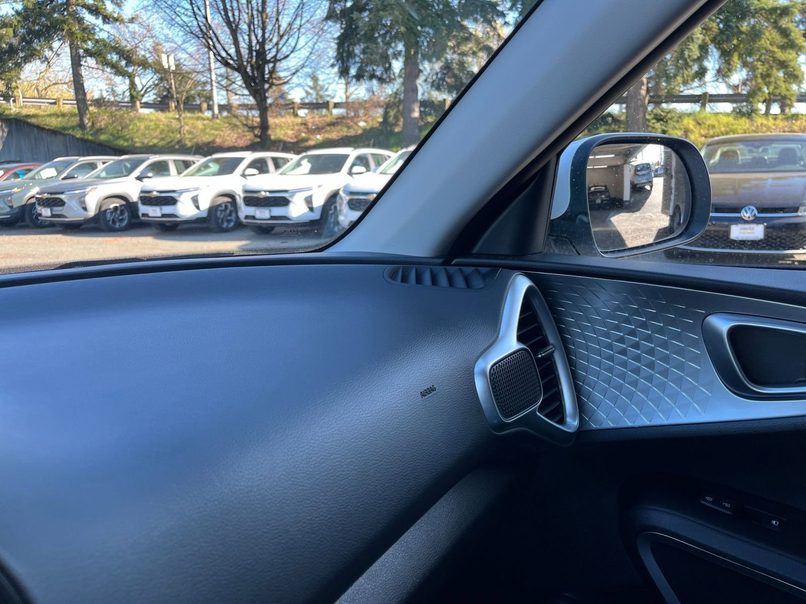 Used 2025 Kia Soul LX w/ LX Technology Package image 35