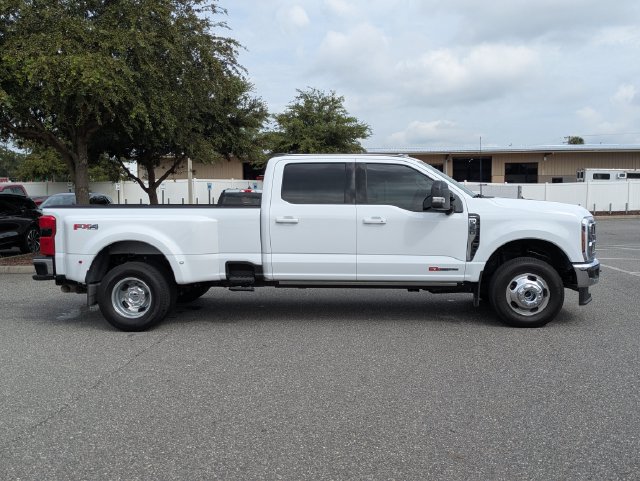 Used 2026 Ford F350 Lariat w/ Lariat Ultimate Package AWD/4WD image 2