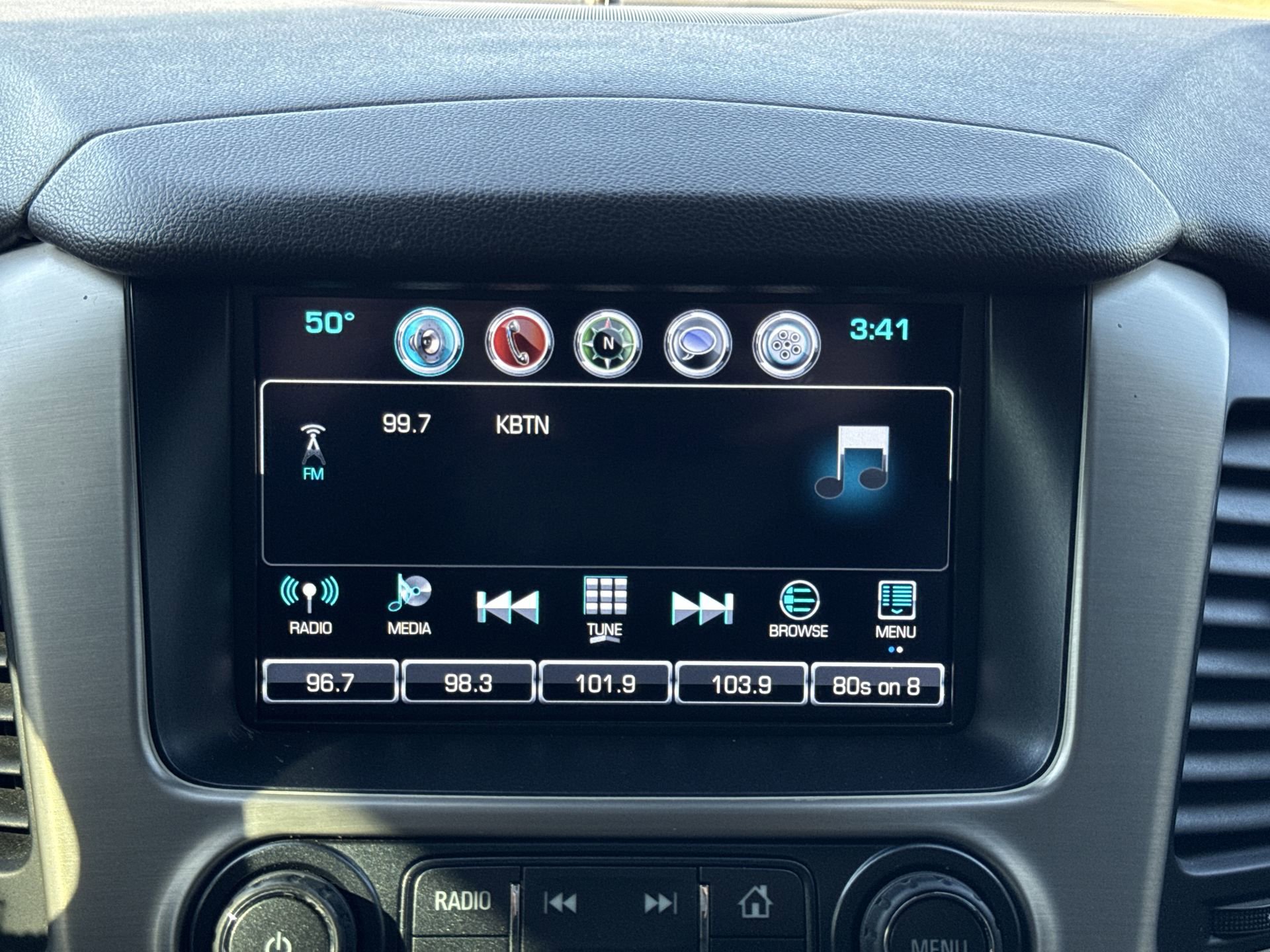 Used 2018 GMC Yukon Denali w/ Open Road Package AWD/4WD image 16
