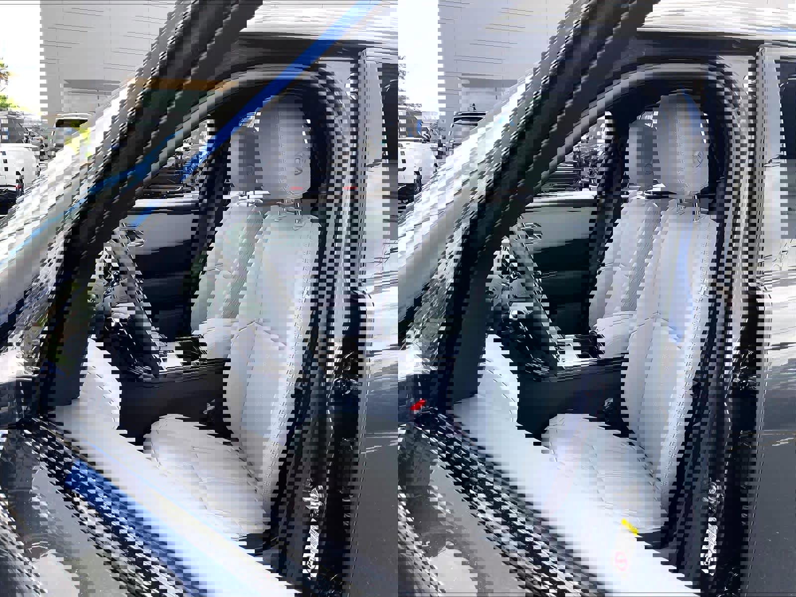 Used 2026 Land Rover Range Rover Velar Dynamic SE image 27