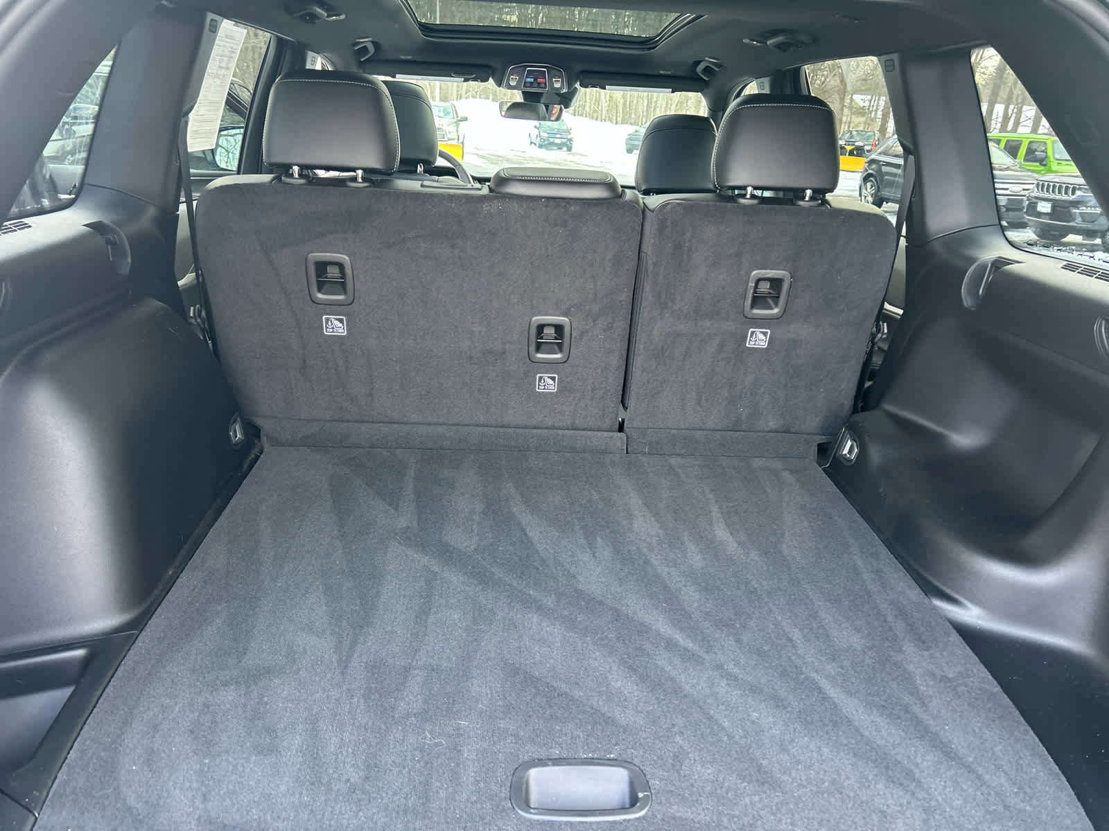 Used 2025 Jeep Grand Cherokee Limited w/ Trailer Tow Package image 38