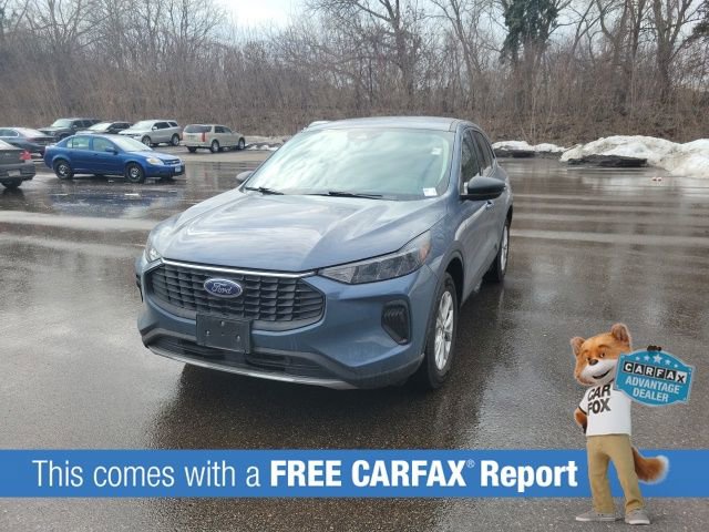 Used 2023 Ford Escape Active image 2
