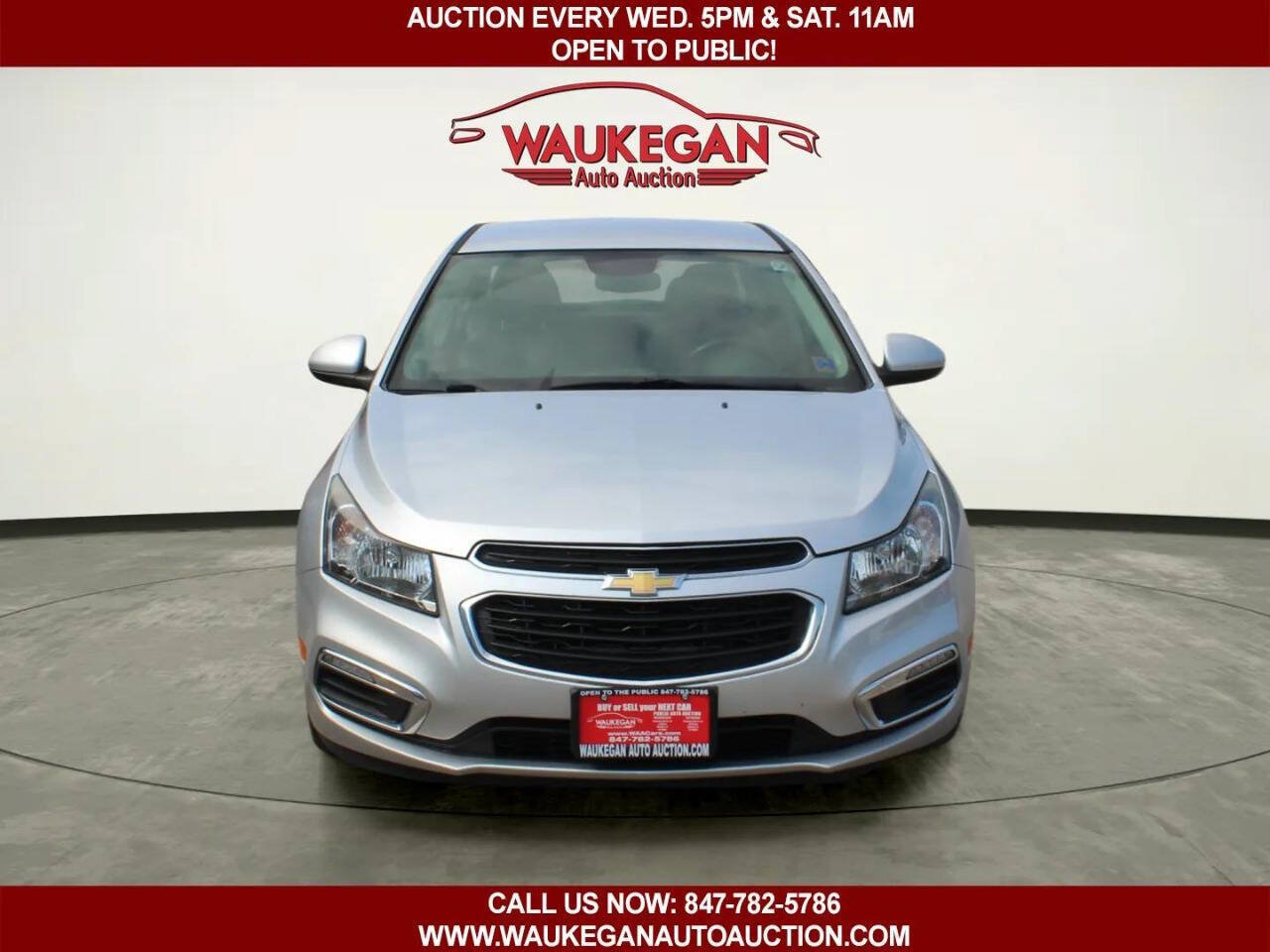 Used 2015 Chevrolet Cruze LT FWD image 2