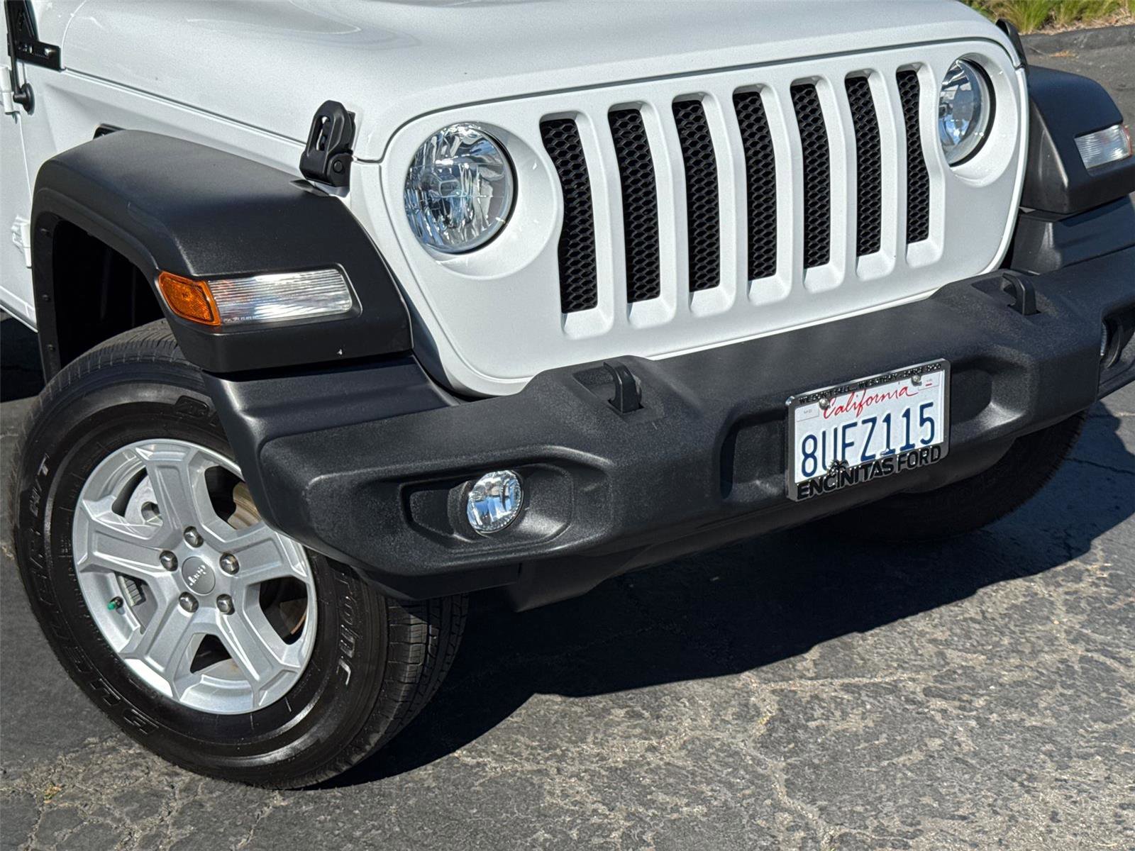 Used 2021 Jeep Wrangler Sport S image 3