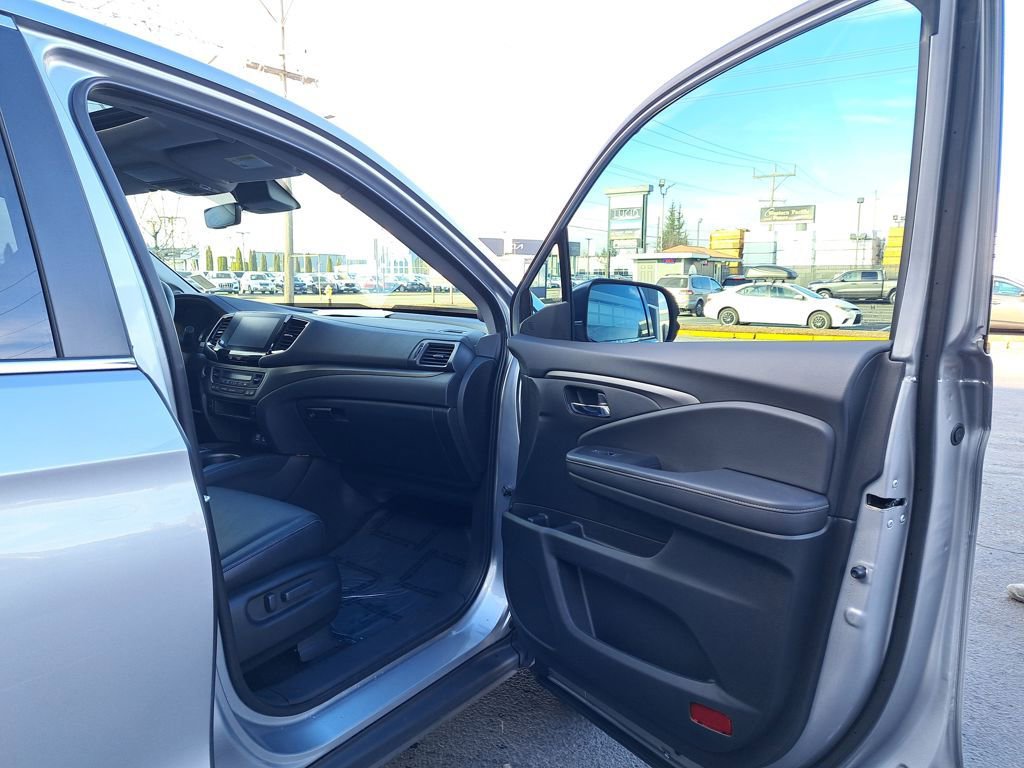 Used 2023 Honda Ridgeline RTL image 17