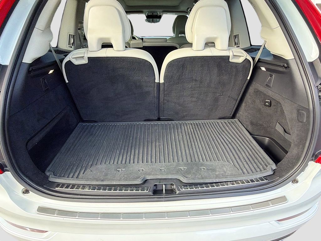 Used 2018 Volvo XC90 T6 Momentum w/ Convenience Package image 12