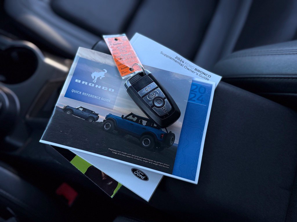 Used 2024 Ford Bronco Black Diamond AWD/4WD image 6