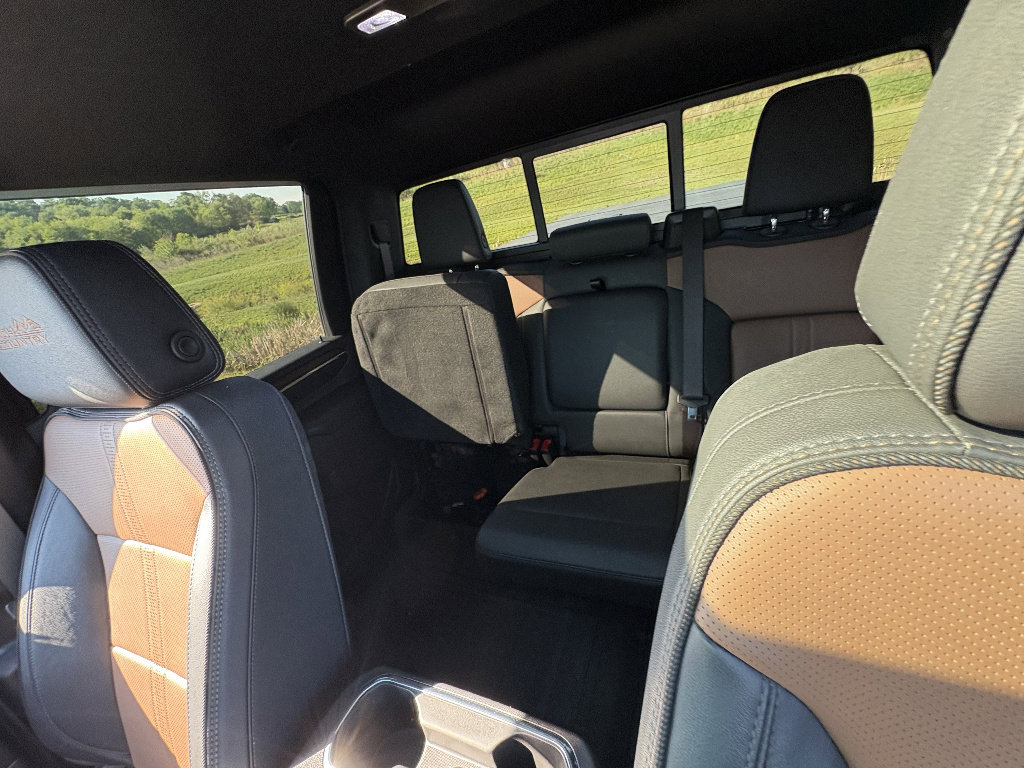 Used 2024 Chevrolet Silverado 3500 High Country w/ High Country Premium Package AWD/4WD image 34