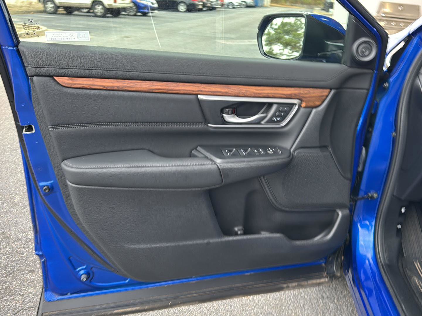 Used 2022 Honda CR-V Touring image 14