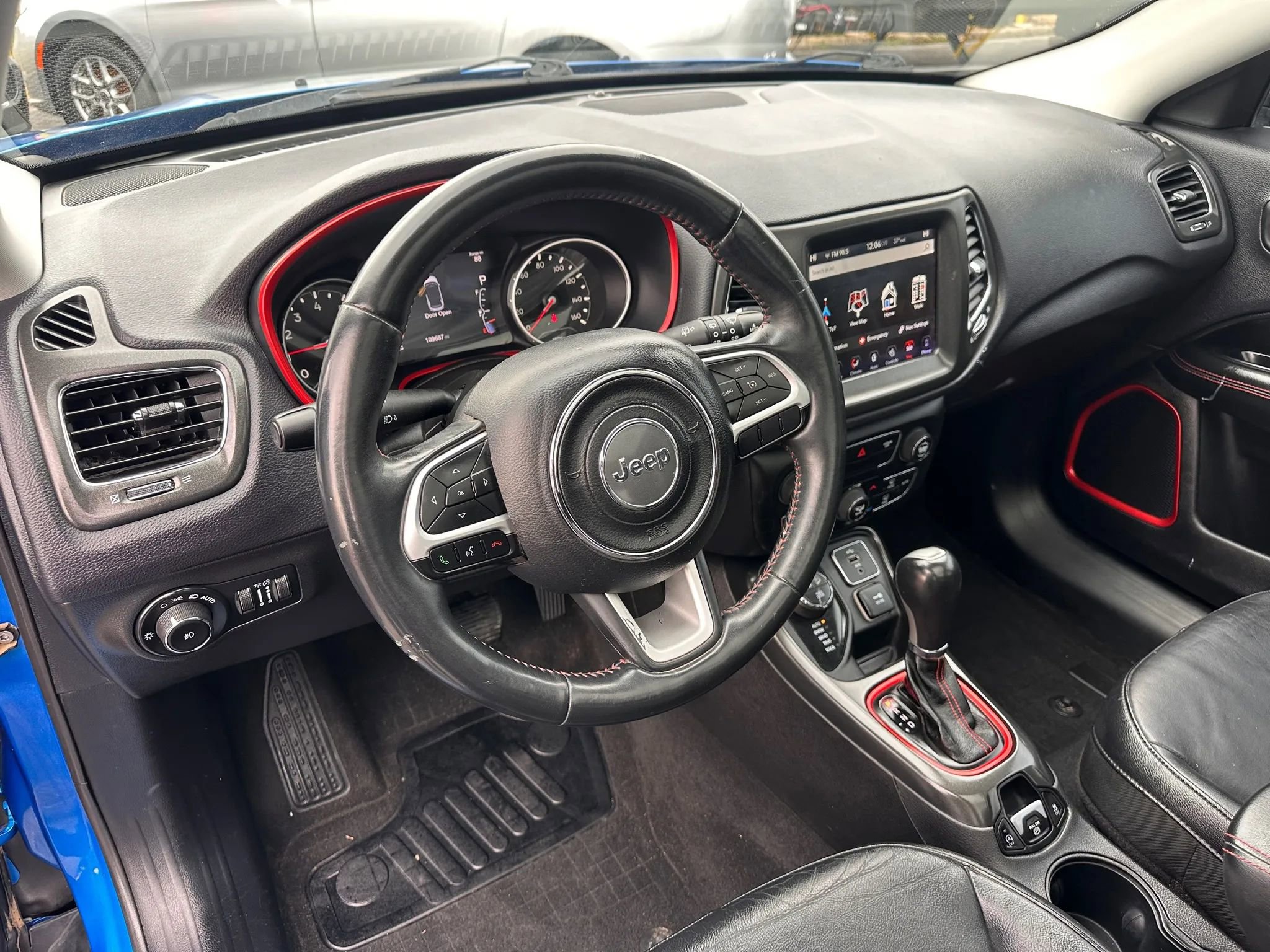 Used 2017 Jeep Compass Trailhawk w/ Navigation Group image 11