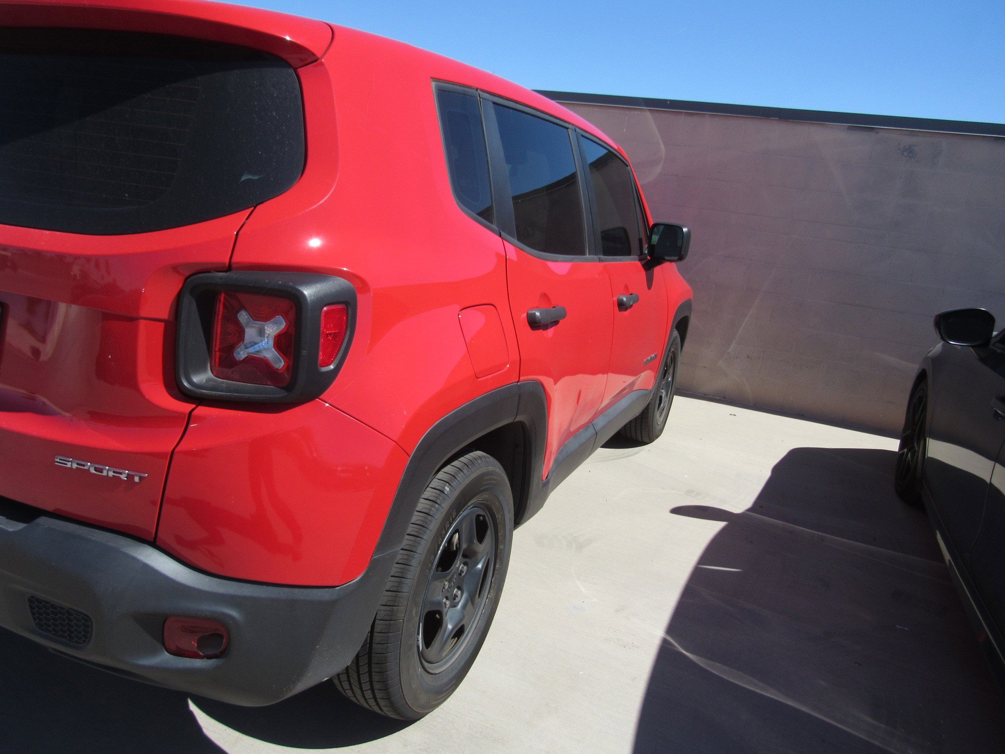 Used 2020 Jeep Renegade Sport image 3