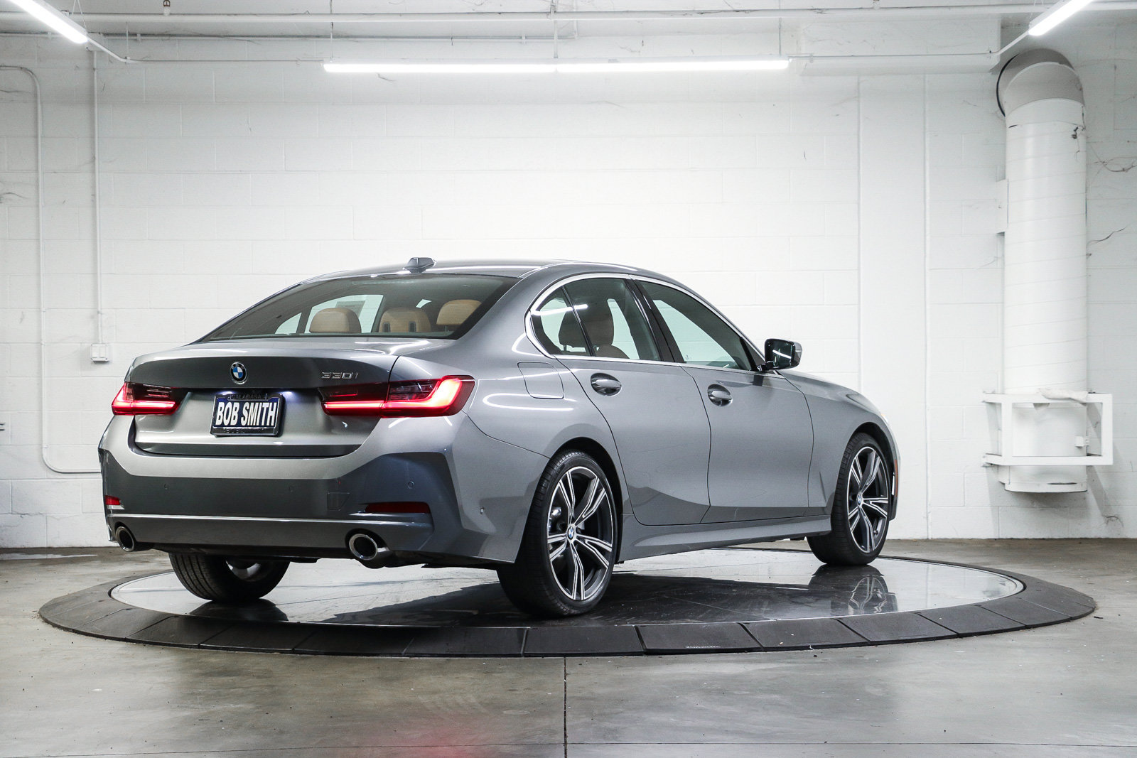 Certified 2024 BMW 330i Sedan w/ Convenience Package RWD image 6