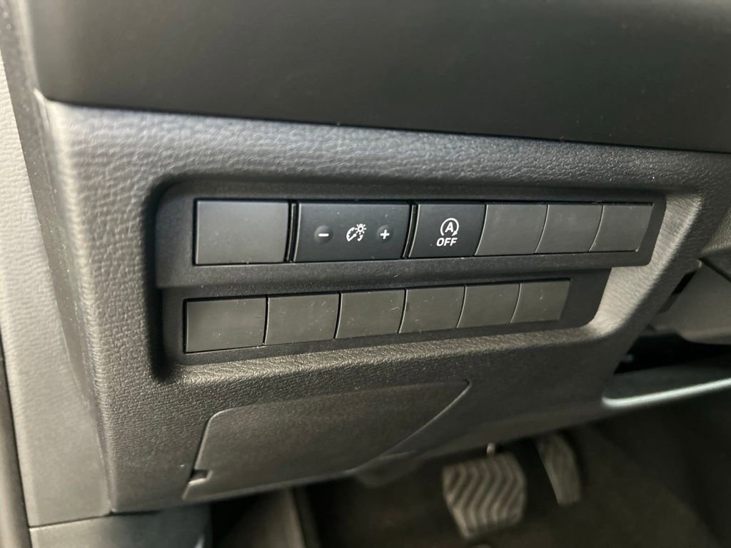 New 2026 Mitsubishi Outlander ES FWD image 25