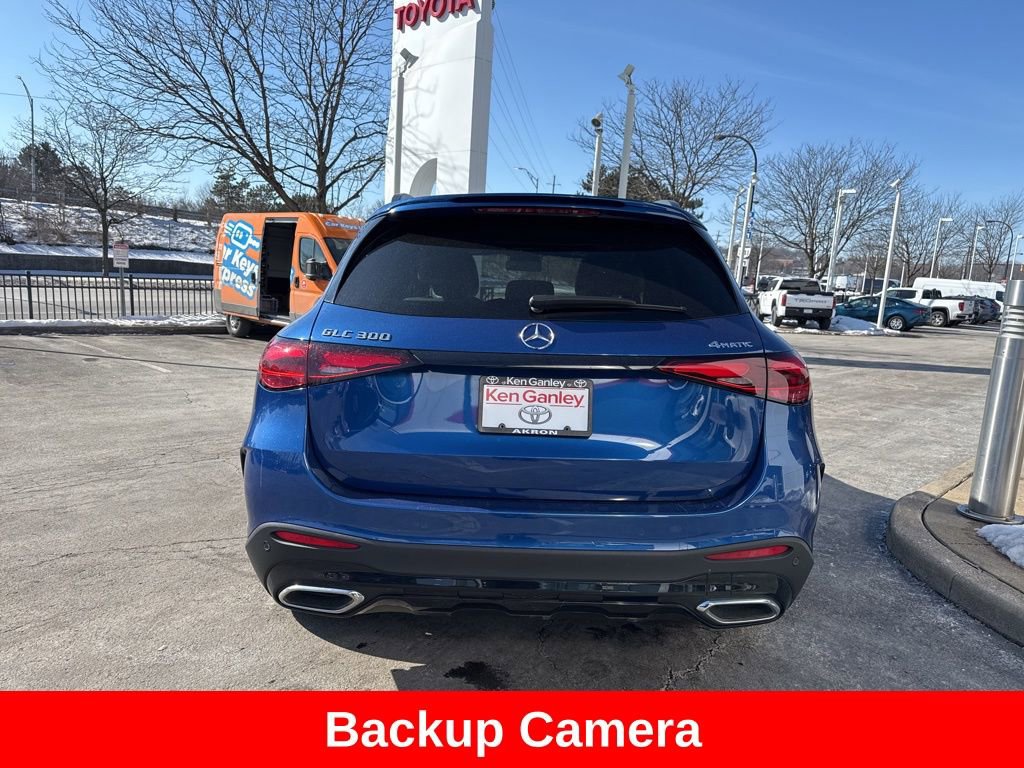 Used 2023 Mercedes-Benz GLC 300 4MATIC image 5