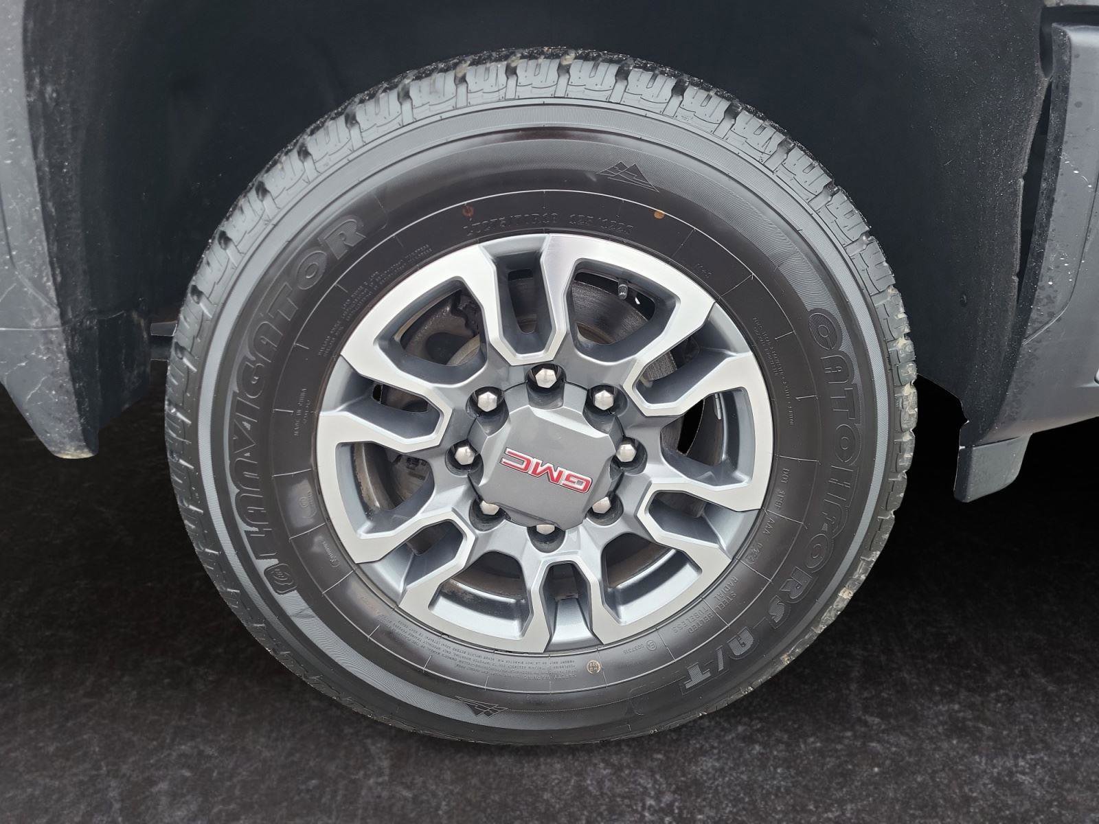 Used 2024 GMC Sierra 2500 SLE w/ SLE Value Package image 28