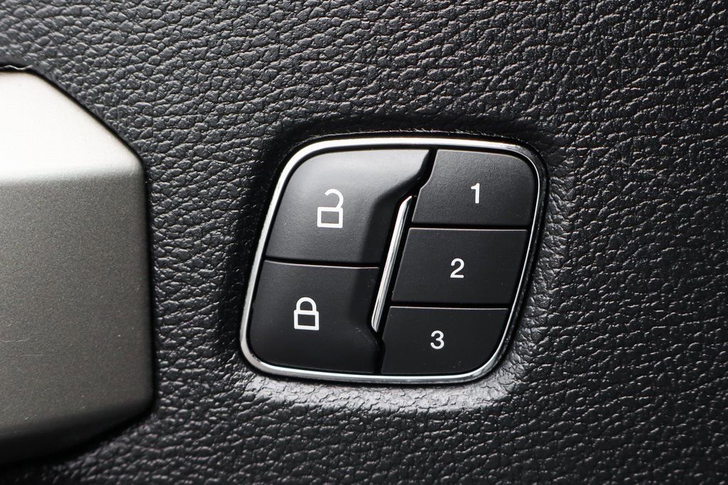 Used 2017 Ford F350 Lariat w/ Lariat Ultimate Package image 19