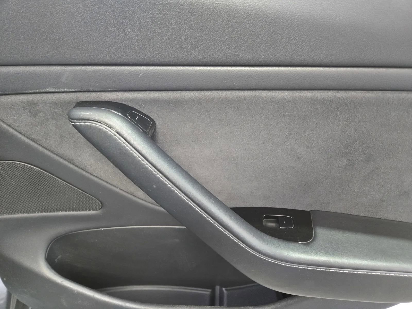 Used 2017 Tesla Model 3 Long Range RWD image 8