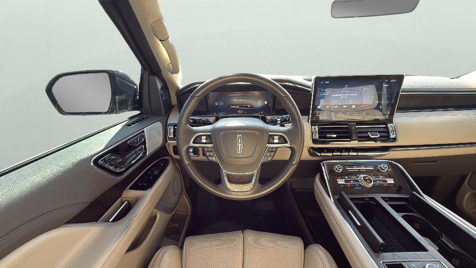 Used 2023 Lincoln Navigator L Reserve image 13