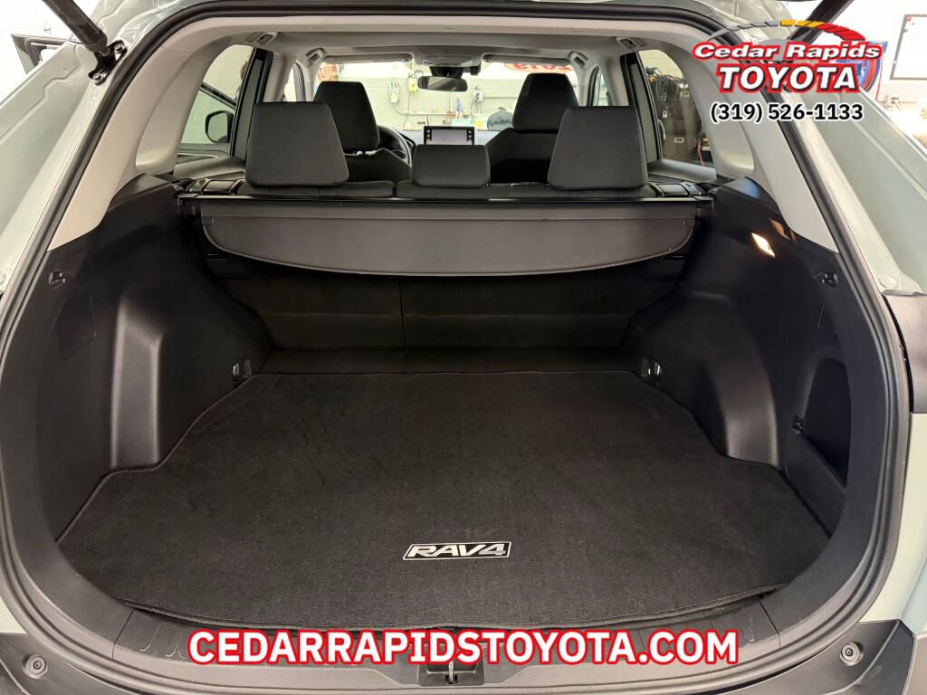 Used 2019 Toyota RAV4 XLE image 12
