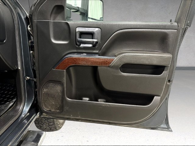 Used 2018 GMC Sierra 3500 SLE w/ SLE Preferred Package AWD/4WD image 30