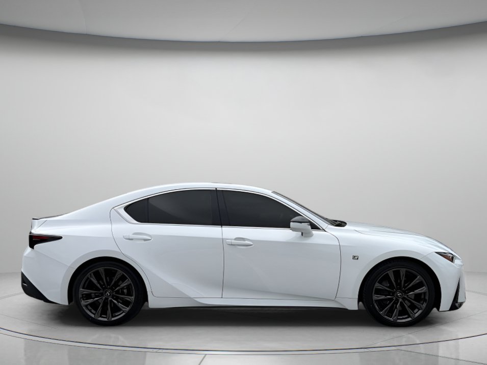 Used 2024 Lexus IS 350 F Sport RWD image 2