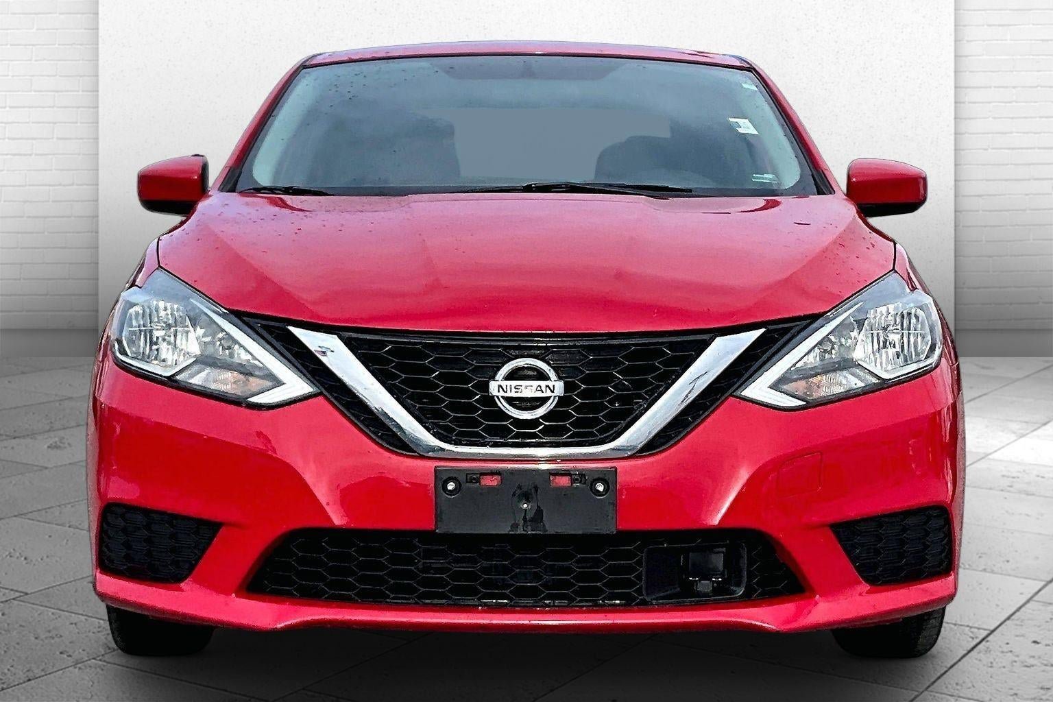 Used 2018 Nissan Sentra SV image 2