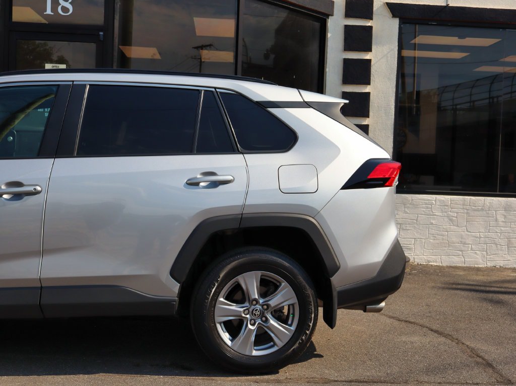Used 2022 Toyota RAV4 XLE w/ Convenience Package AWD/4WD image 13
