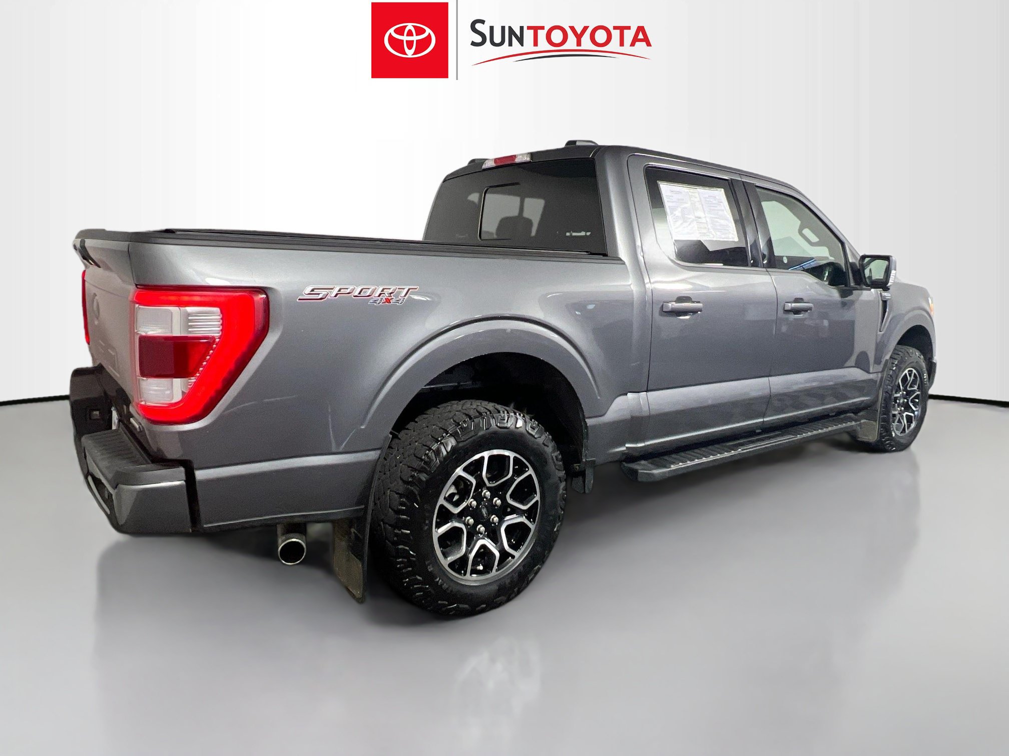 Used 2023 Ford F150 Lariat AWD/4WD image 4