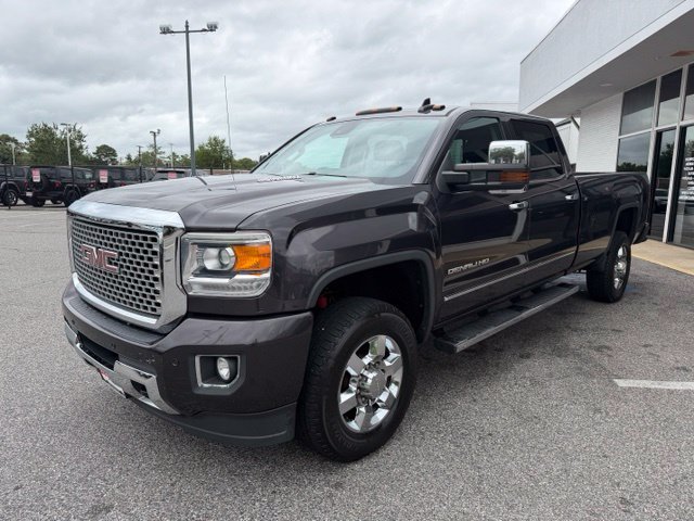 Used 2015 GMC Sierra 3500 Denali w/ Duramax Plus Package AWD/4WD image 27
