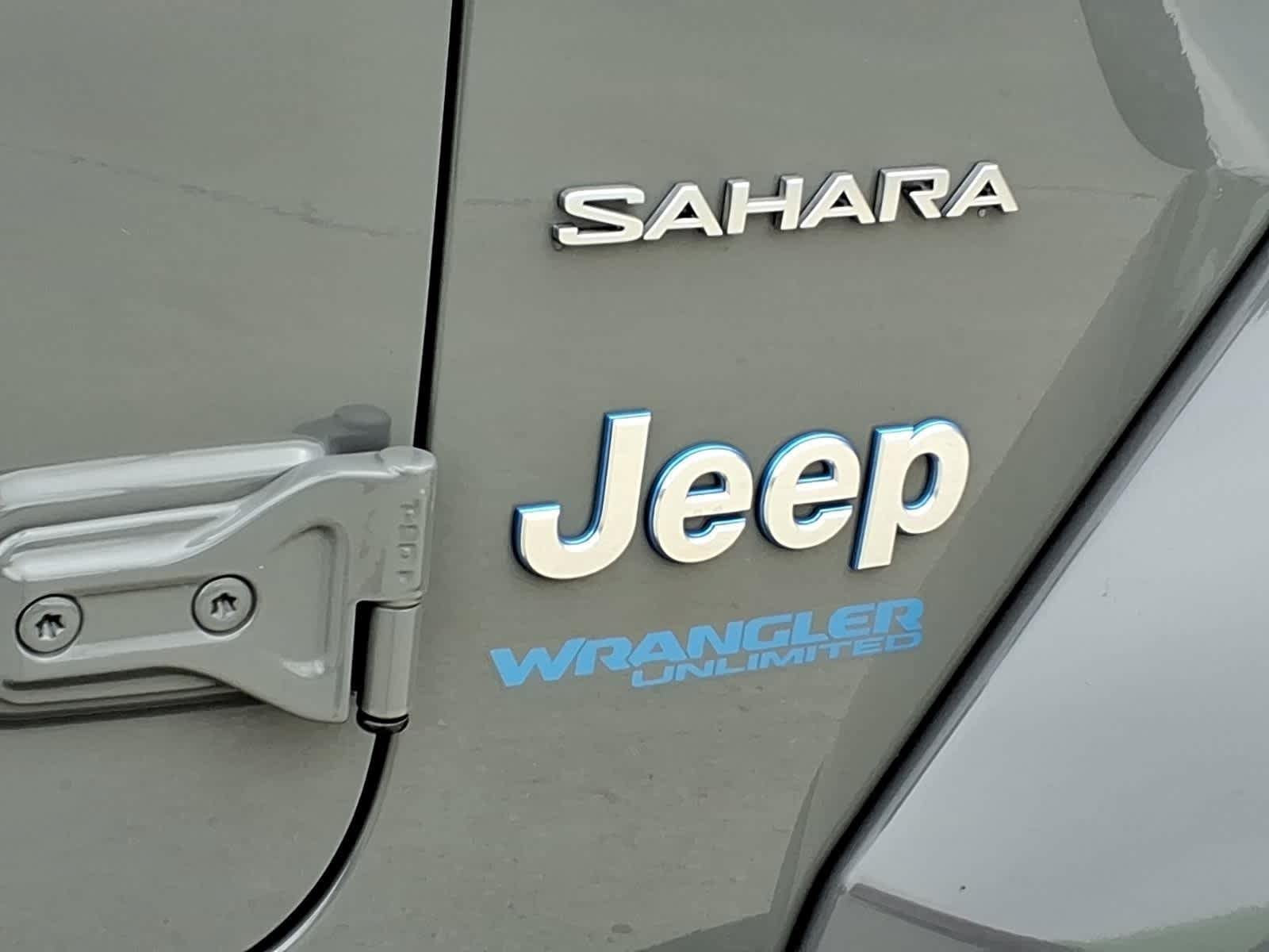 Used 2022 Jeep Wrangler Unlimited Sahara w/ Cold Weather Group AWD/4WD image 5