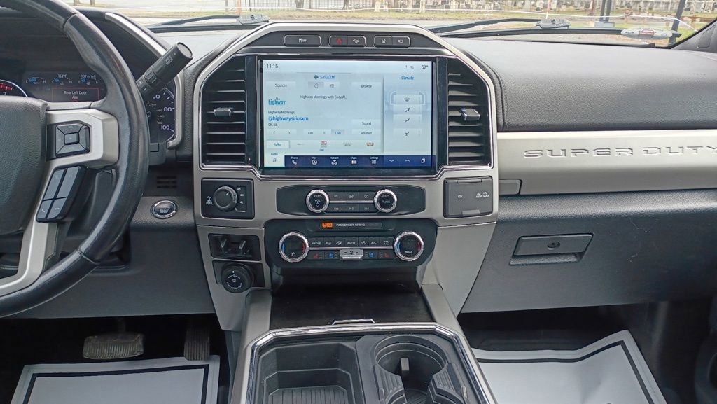 Used 2022 Ford F350 Lariat w/ Black Appearance Package image 12