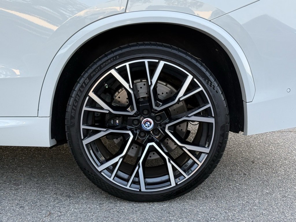 Used 2023 BMW X5 M w/ Competition Package image 17