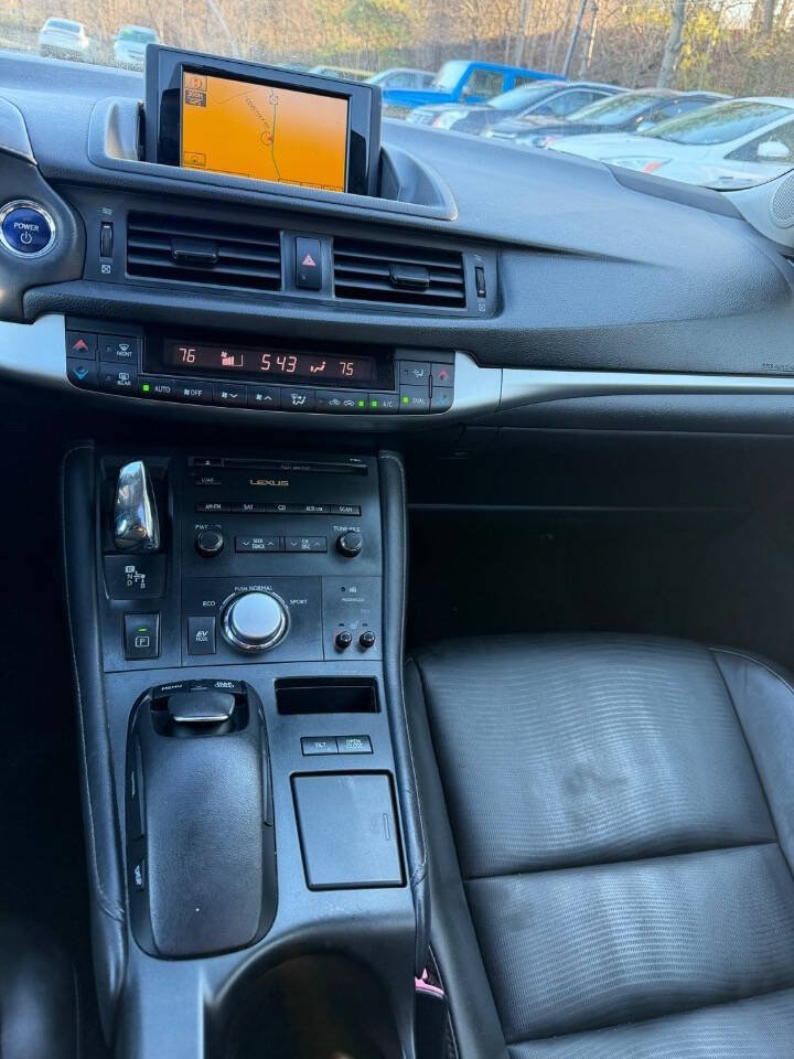 Used 2012 Lexus CT 200h Premium w/ Premium Audio Pkg FWD image 16