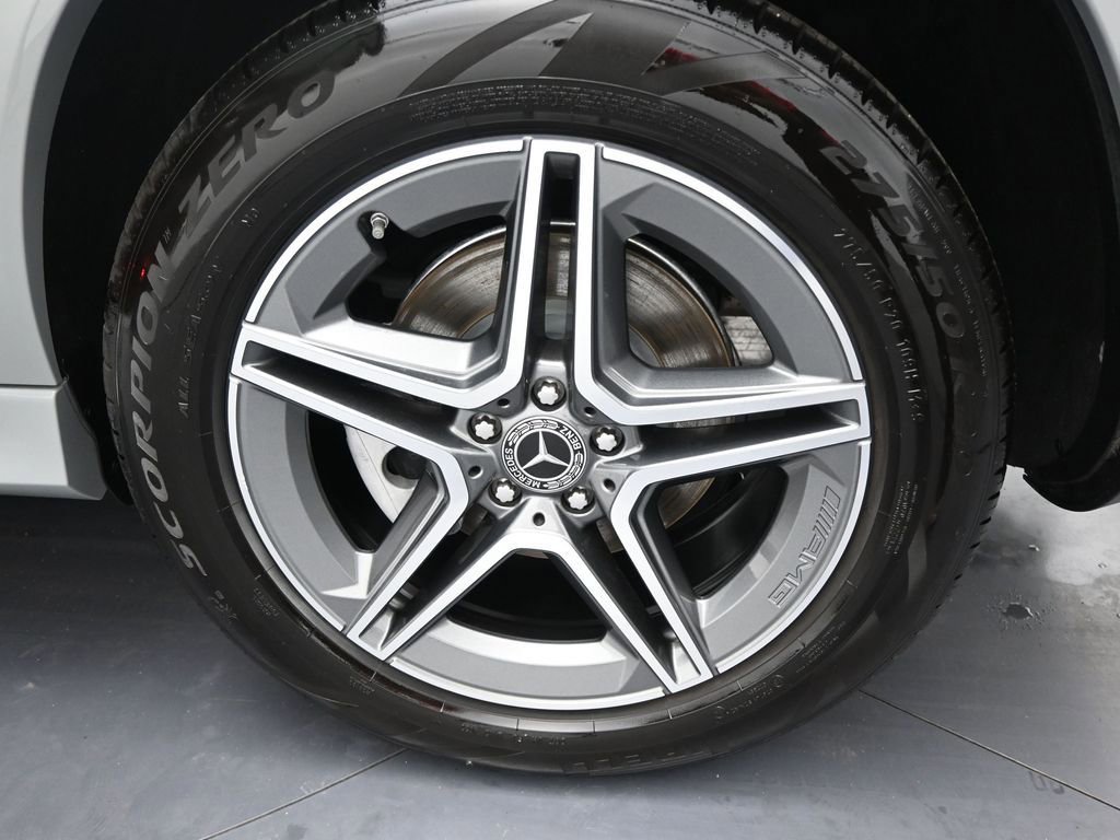 Used 2024 Mercedes-Benz GLE 450 4MATIC image 47