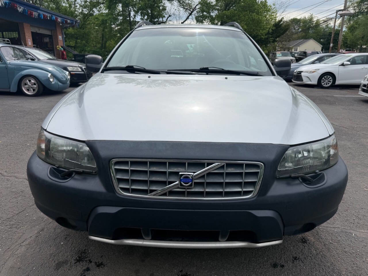Used 2004 Volvo V70 AWD/4WD image 2